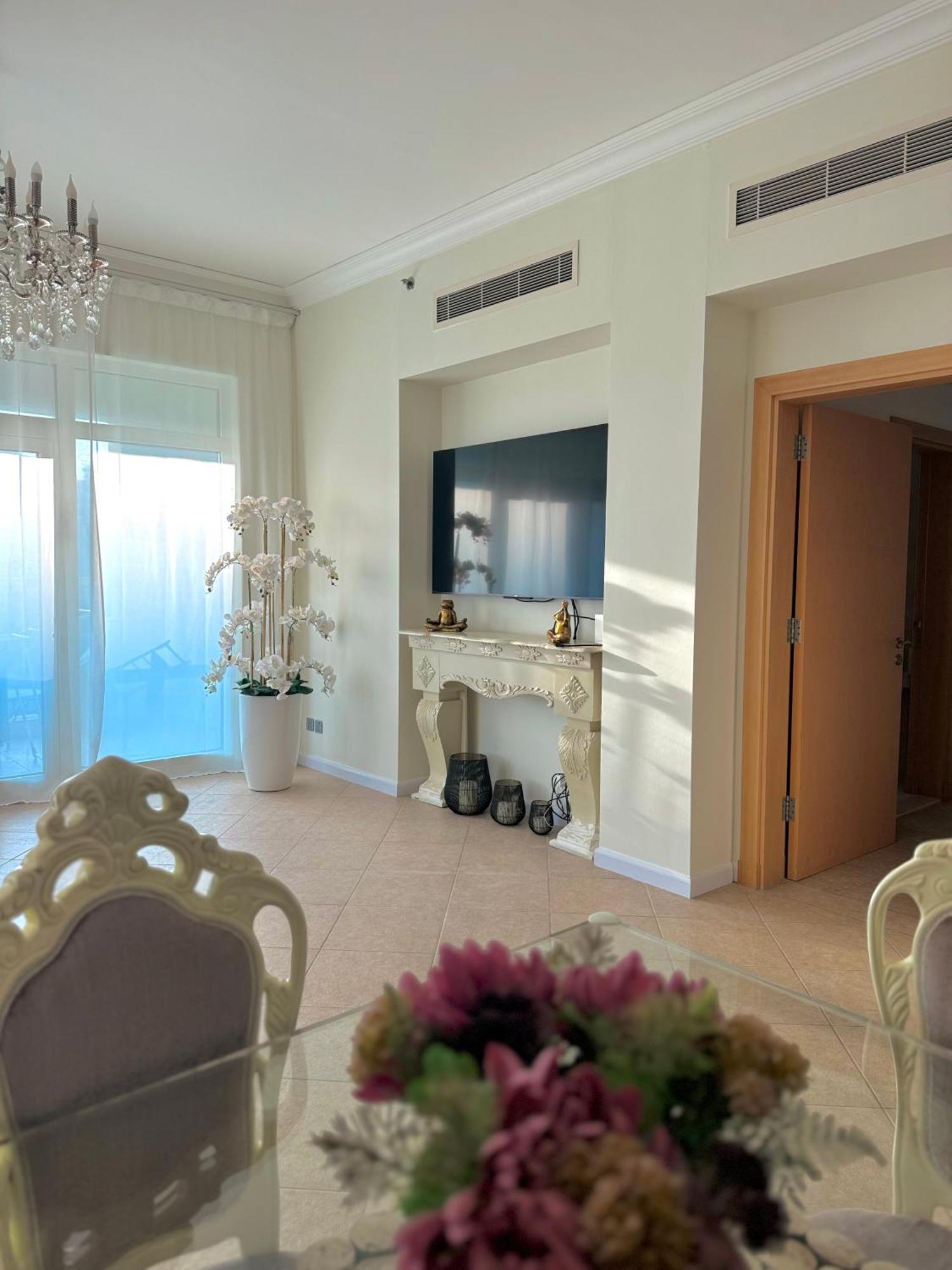 Luxury, Spacious, Beachfront, 3Bd Apartment With Private Beach Access! Dubai Exterior foto